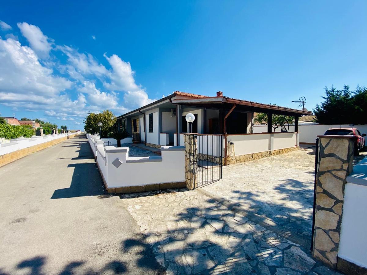Stella Maris Limoni By Sicilvill Villa Campofelice Di Roccella Buitenkant foto
